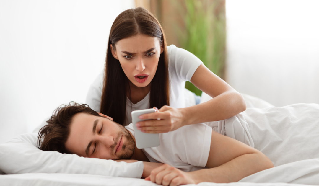 Expert Reveals How To Spot The Subtle Signs Your Partner Might Be Cheating