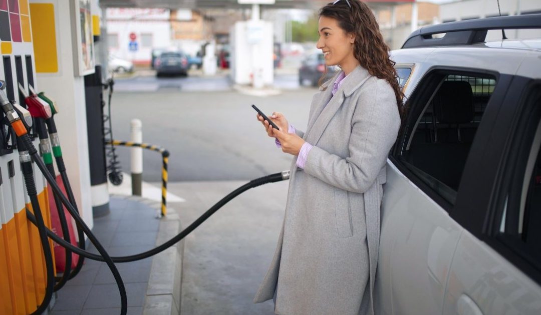 My Husband Left Me For My High School Friend After I Miscarried — Three Years Later, I Saw Them At A Gas Station And Couldn’t Stop Grinning